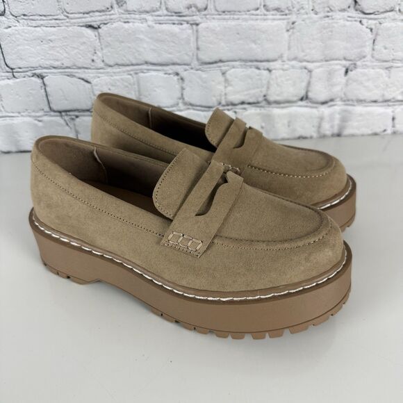 Torrid Lug Sole Penny Loafers Platform Shoes in Tan Faux Suede Women Size 7 WW - Picture 2 of 12